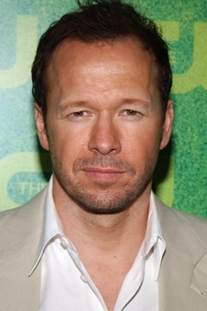 persons/2024-08-16/donnie-wahlberg-9IMR2PKHzqIXWVKmYrCAl0bA3Af.jpg