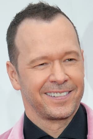 persons/2024-08-16/donnie-wahlberg-gX8Efa69kUlYbGxT90wlYNBJKq0.jpg