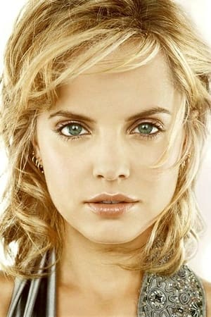 persons/2024-08-16/mena-suvari-9b7hWpCd6nWetSdJTD7mhuv5kSo.jpg