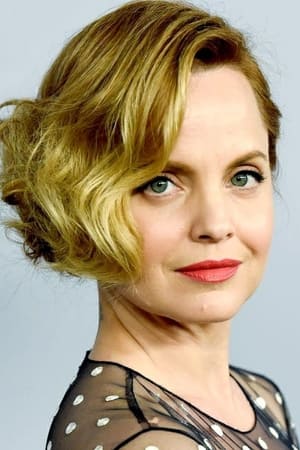 persons/2024-08-16/mena-suvari-jGNRIMQf9hzrcehZV4qXSHeKtsP.jpg