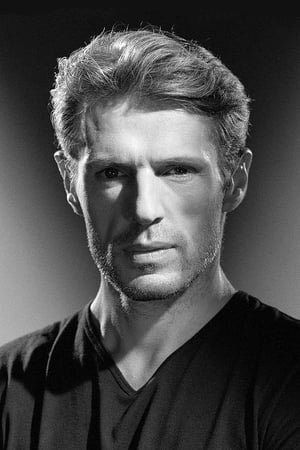 persons/2024-08-19/lambert-wilson-rAJv4UvizlYrgGZxTW1sCFsYSf5.jpg