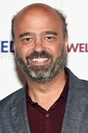 persons/2024-08-19/scott-adsit-hhFWlYAasLldXD1fvzwmmzo9X43.jpg