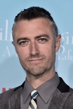 persons/2024-08-19/sean-gunn-jXCNsh2c7vKWhWgpSGEdgFSLjxm.jpg