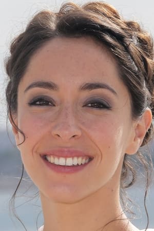 persons/2024-08-20/oona-chaplin-tT7QQOrumeGRquaLmWNZk2DyL3Z.jpg