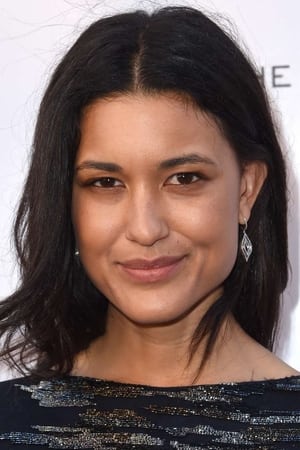 persons/2024-08-21/julia-jones-pBS6p4wagRFamozVBEAOADZZtC5.jpg