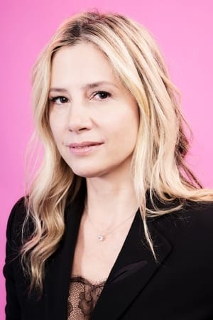 persons/2024-08-21/mira-sorvino-3w90zSdBNvMdcxSK0XIsYCzqoba.jpg