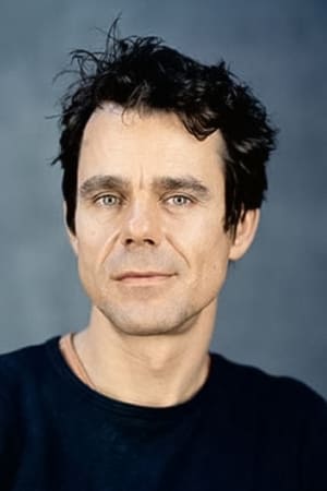 persons/2024-08-23/tom-tykwer-9jGSRfOnJTt8xvHtajWl4ZHRV0r.jpg