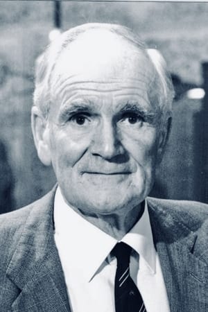 persons/2024-08-24/desmond-llewelyn-7tf1w6bGhpBwCHwYPRcphh5vUc8.jpg