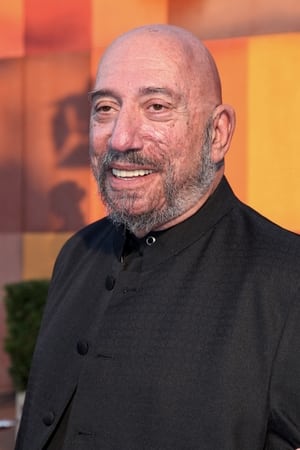 persons/2024-08-24/sid-haig-6Cf0E5QclJWHAAwjZW8ysbRI8TJ.jpg