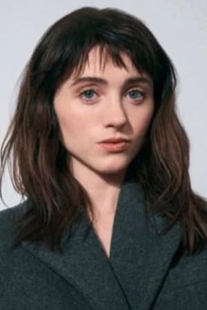 persons/2024-08-25/natalia-dyer-oVB7p8gu91TX81axeaW6MFDoeuv.jpg