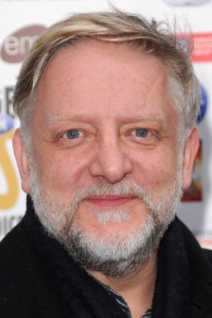 persons/2024-08-25/simon-russell-beale-lQKqNjsjgQoVjtARuuPRgilQBm0.jpg