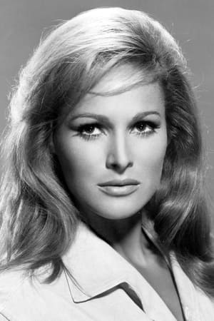 persons/2024-08-25/ursula-andress-mZSFE3vayIgXmfot4btC7K1rECZ.jpg