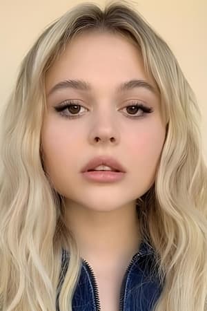 persons/2024-08-26/emily-alyn-lind-hHX2YtpuobKR7spZD7bjrwMQtHO.jpg