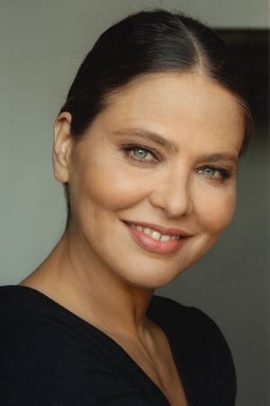 persons/2024-08-30/ornella-muti-7fnnSW9ayPPfP51Zuss8QT0Ermr.jpg