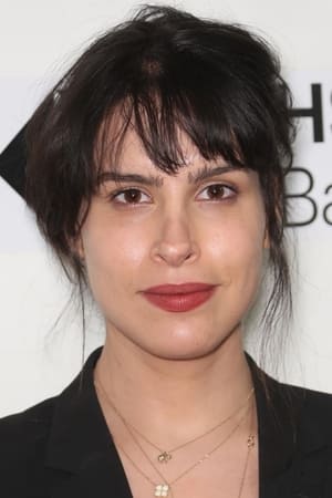 persons/2024-08-31/desiree-akhavan-ypAOZVAurciyvijRuHf6EeEhd8P.jpg