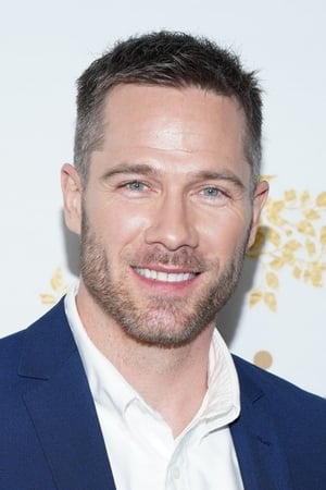 persons/2024-09-01/luke-macfarlane-k4hXZKK0MCUV1otFXqPA6mJ9tzv.jpg