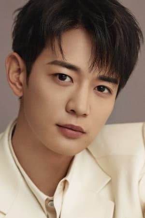 persons/2024-09-03/minho-vTeGWQubmMbFozpp4uf3N6t33pV.jpg