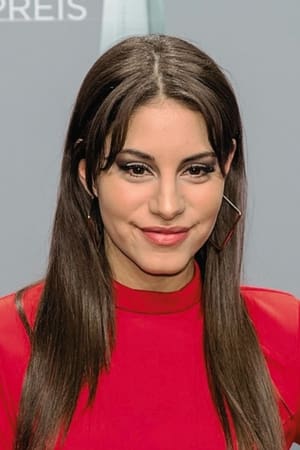 persons/2024-09-11/almila-bagriacik-6bHu1lE6plkROtmkM4WYzcsQv0I.jpg