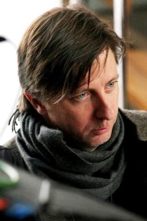 persons/2024-09-11/hal-hartley-jcC9c4FrAUFuKU3e19nBHGYzRxd.jpg