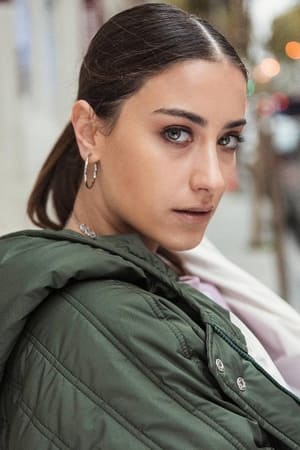 persons/2024-09-11/hazal-kaya-4HnIVGsMlt4RErKKAhhQFfKcEDT.jpg