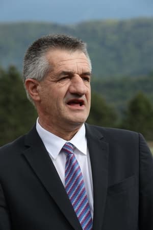 persons/2024-09-15/jean-lassalle-m8ouQUCI3U4egsB85P8ydxdIWFZ.jpg