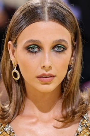 persons/2024-09-18/emma-chamberlain-qNvP5UNkidWuQwLZijX7En1NJwe.jpg