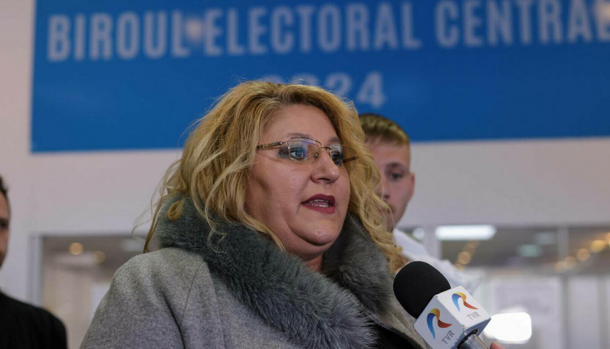 Europarlamentarul român Diana Sosoacă blocată de Curtea Constituțională să candideze la președinție