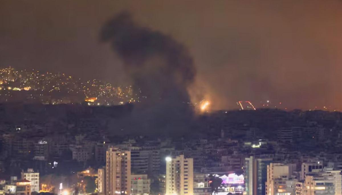 Avioanele israeliene lovesc în apropierea aeroportului din Beirut cu lovituri aeriene puternice