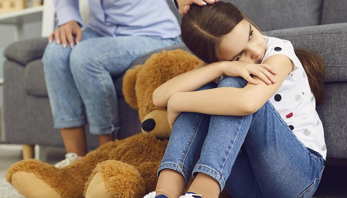 Depression in children and adolescents: signs and risk factors