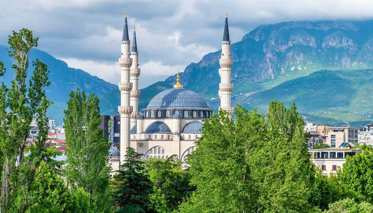 What is hidden behind the Muslim microstate that Albania is creating in the heart of Europe