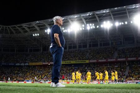 Mircea Lucescu, înainte de meciul cu Cipru - Trebuie să batem echipele mici pentru a avansa