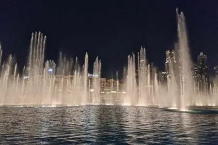 The Dubai Mall fountain