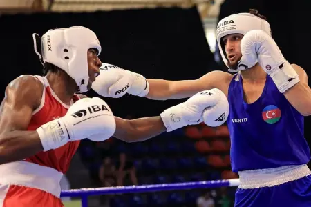 Patru boxeri români s-au calificat în sferturile de finală ale Campionatului Mondial de box